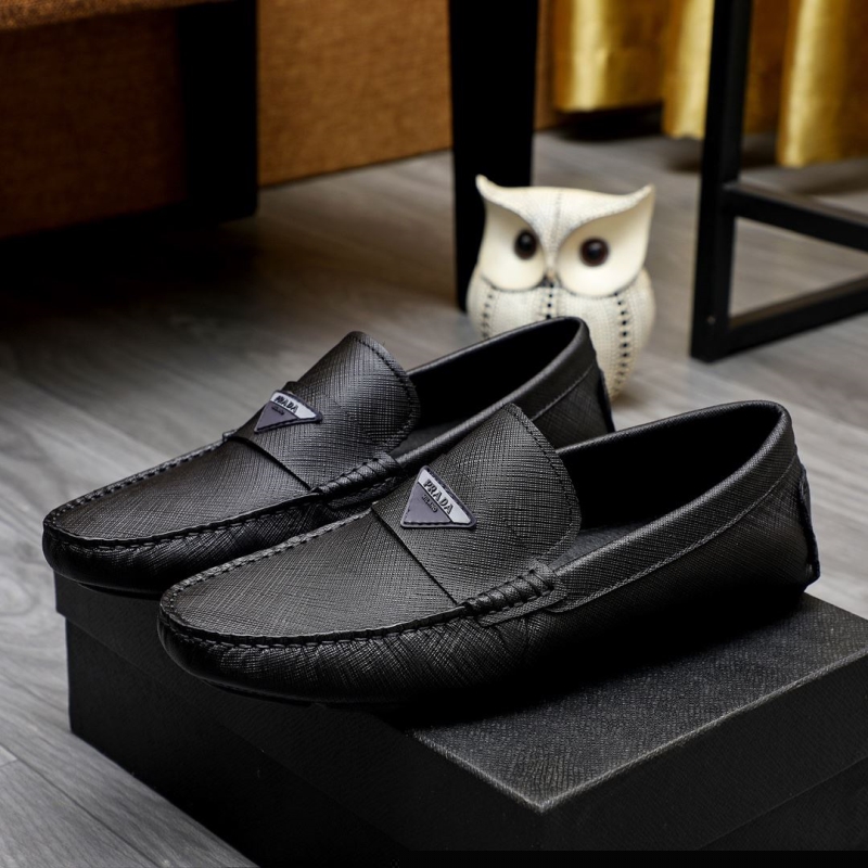 Pra*a slippers